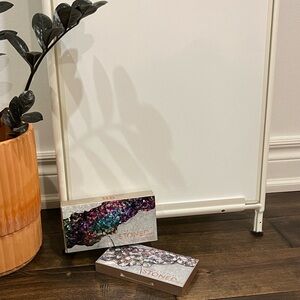 Urban Decay Stoned Vibes Eyeshadow Palette